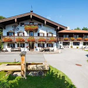 Gaestehaus Beim Schneidersepp Inkl. Chiemgaukarte , Ruhpolding Deutschland